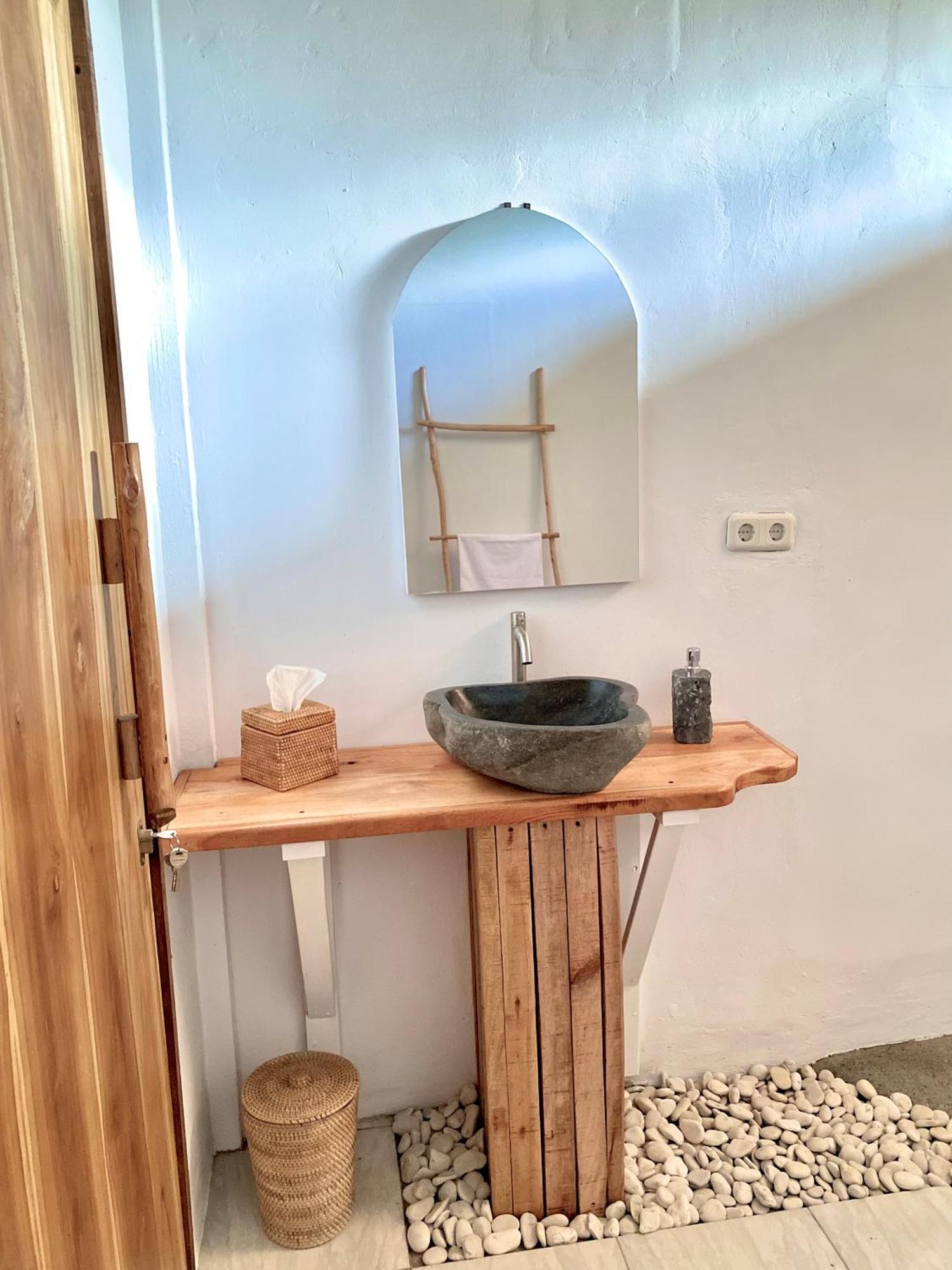 Ripbowl Guest House Selong Belanak Zewnętrze zdjęcie